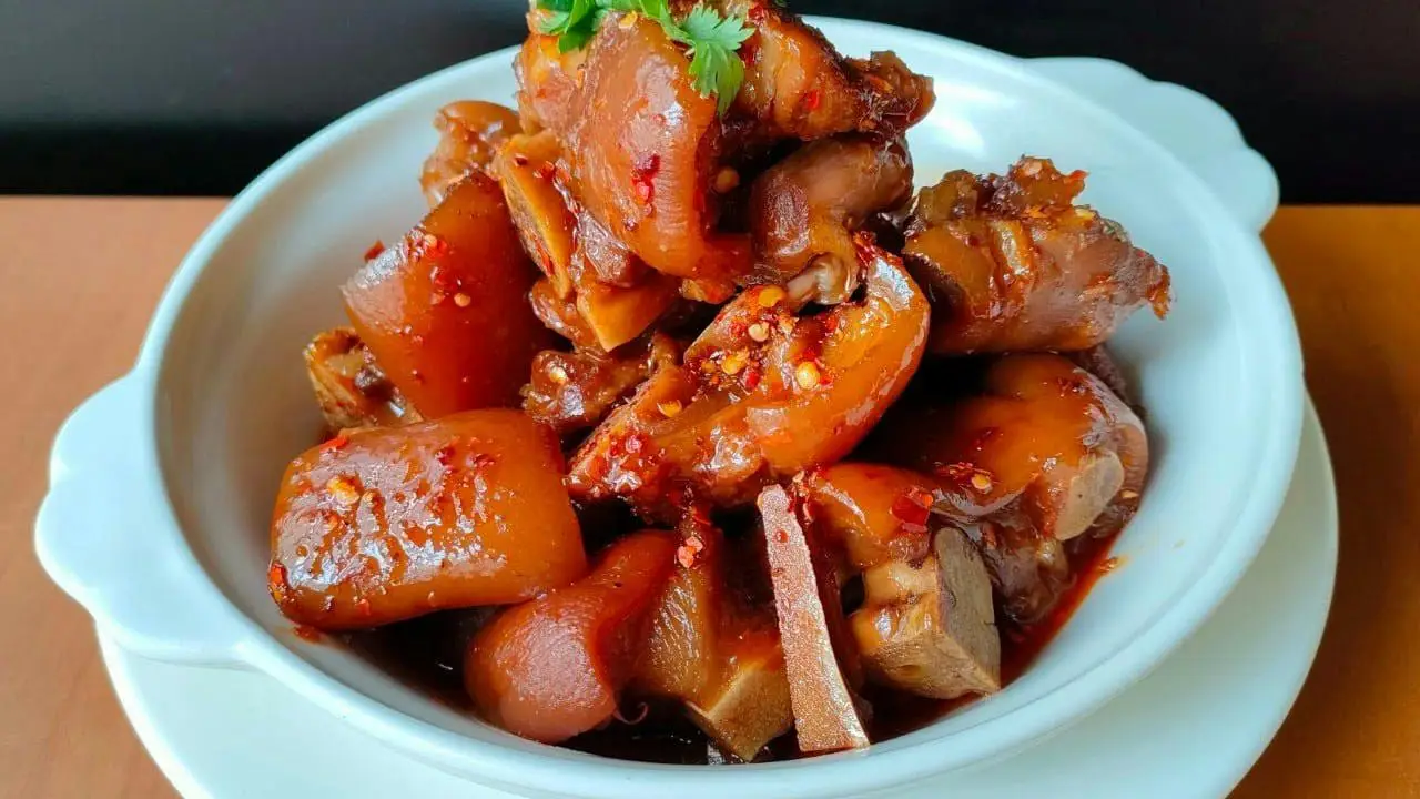 KITKIT 創意川食, Taipei City, TPE