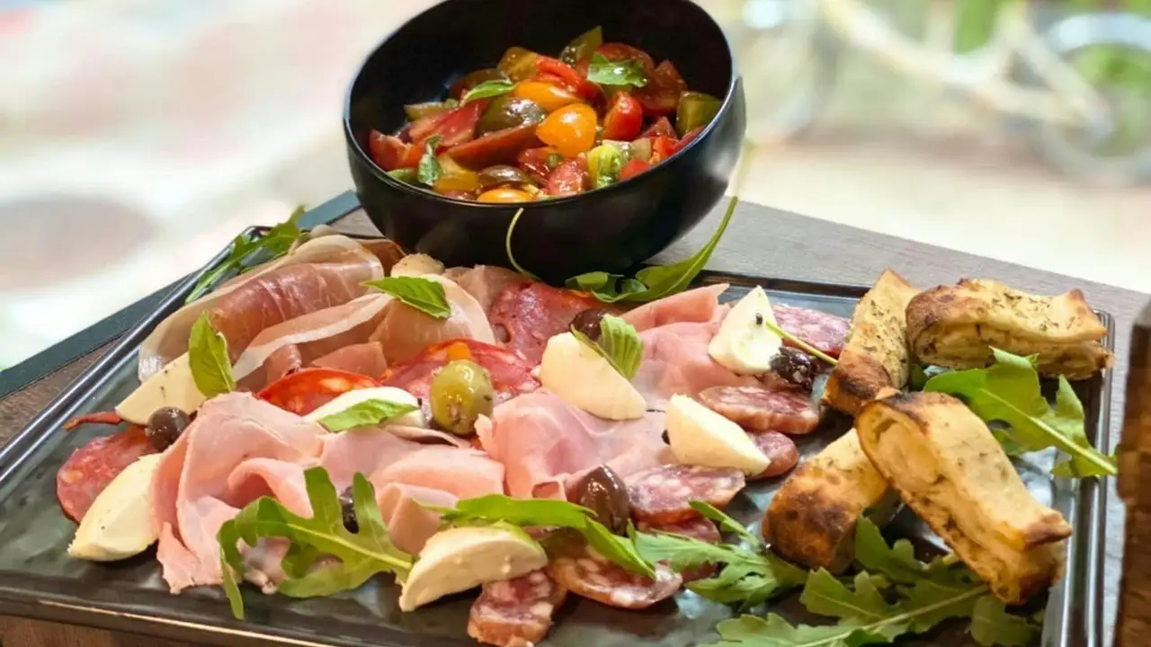 a Mano Pizzeria & Italian Kitchen, Taipei City, TPE