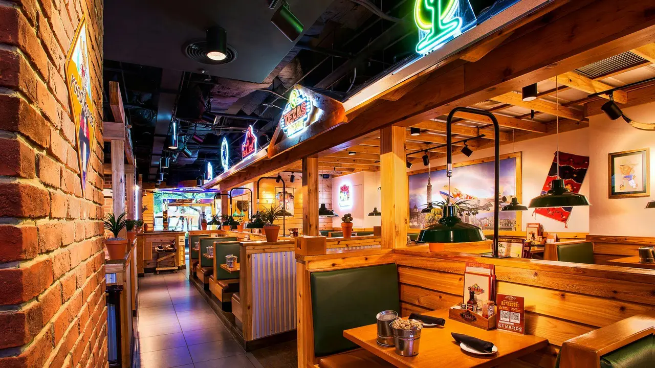 Texas Roadhouse 德州鮮切牛排 民生店Minsheng Store, Taipei City, TPE