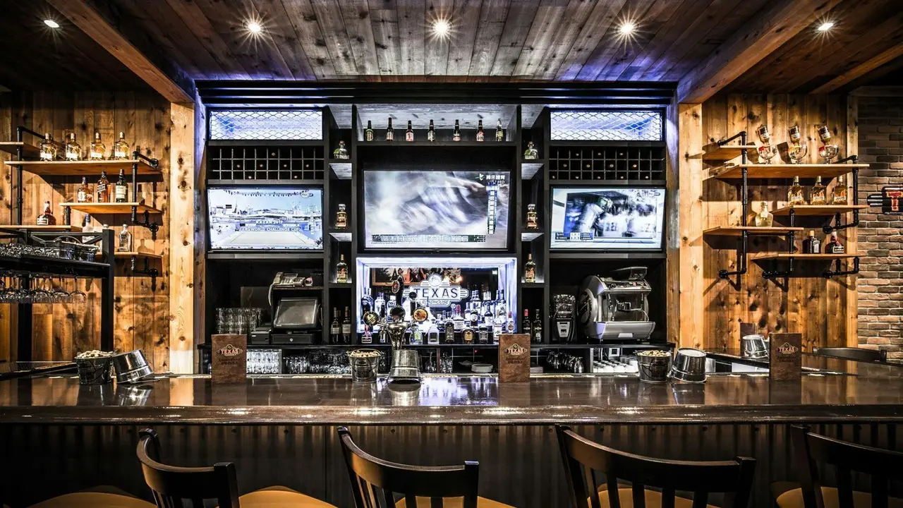 Texas Roadhouse 德州鮮切牛排 台中店Taichung Store, Taichung City, TXG