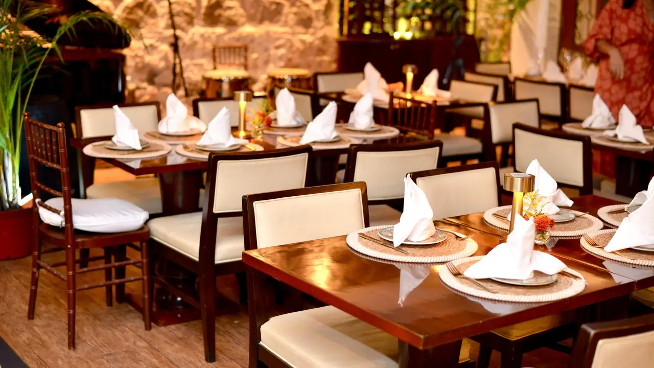 Historic venue with 400 years of history! - Restaurante Ossa, Panamá, Provincia de Panama