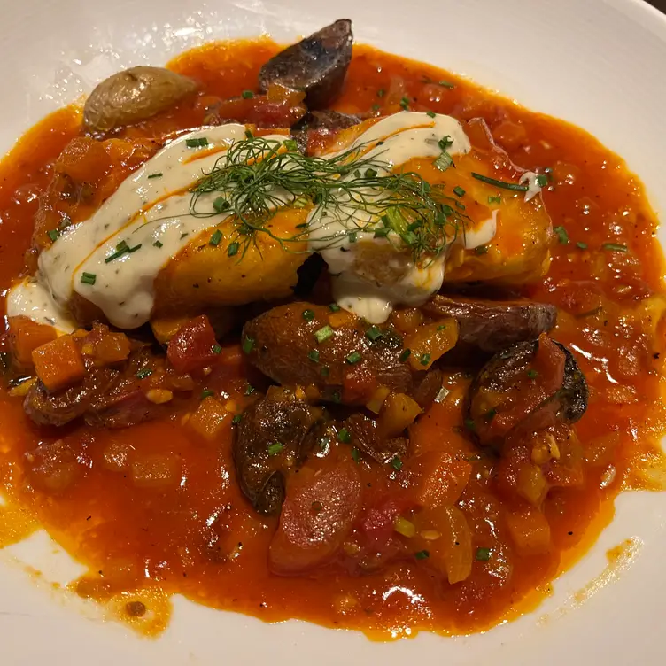 CRAVE - Eden Prairie, Eden Prairie, MN