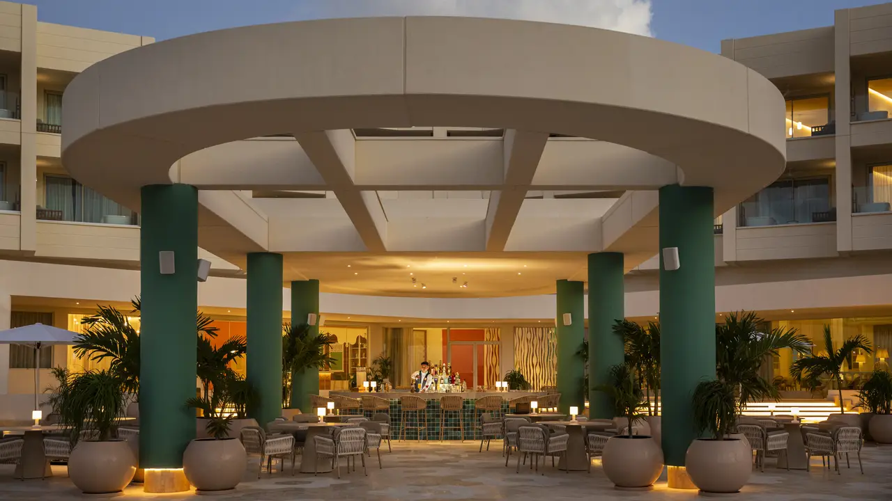 ZIMA Rooftop Bar, Eagle Beach, Oranjestad