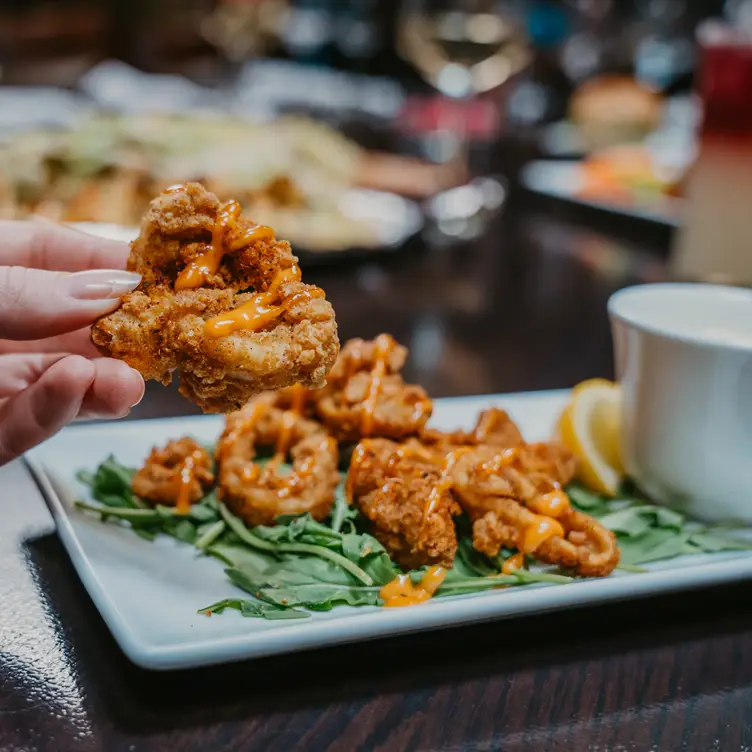 Play Bar & Grill - White Oaks Resort & Spa, Niagara-on-the-Lake, ON