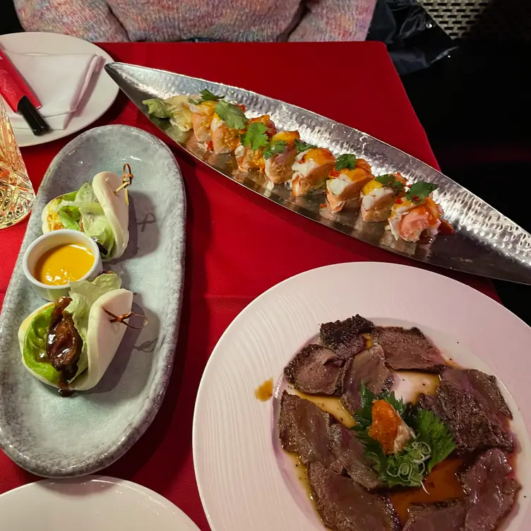 Nisen Sushi - Commack, Commack, NY