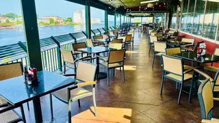Una foto del restaurante GS Steamers Bar & Grill