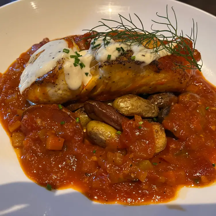 CRAVE - Eden Prairie, Eden Prairie, MN