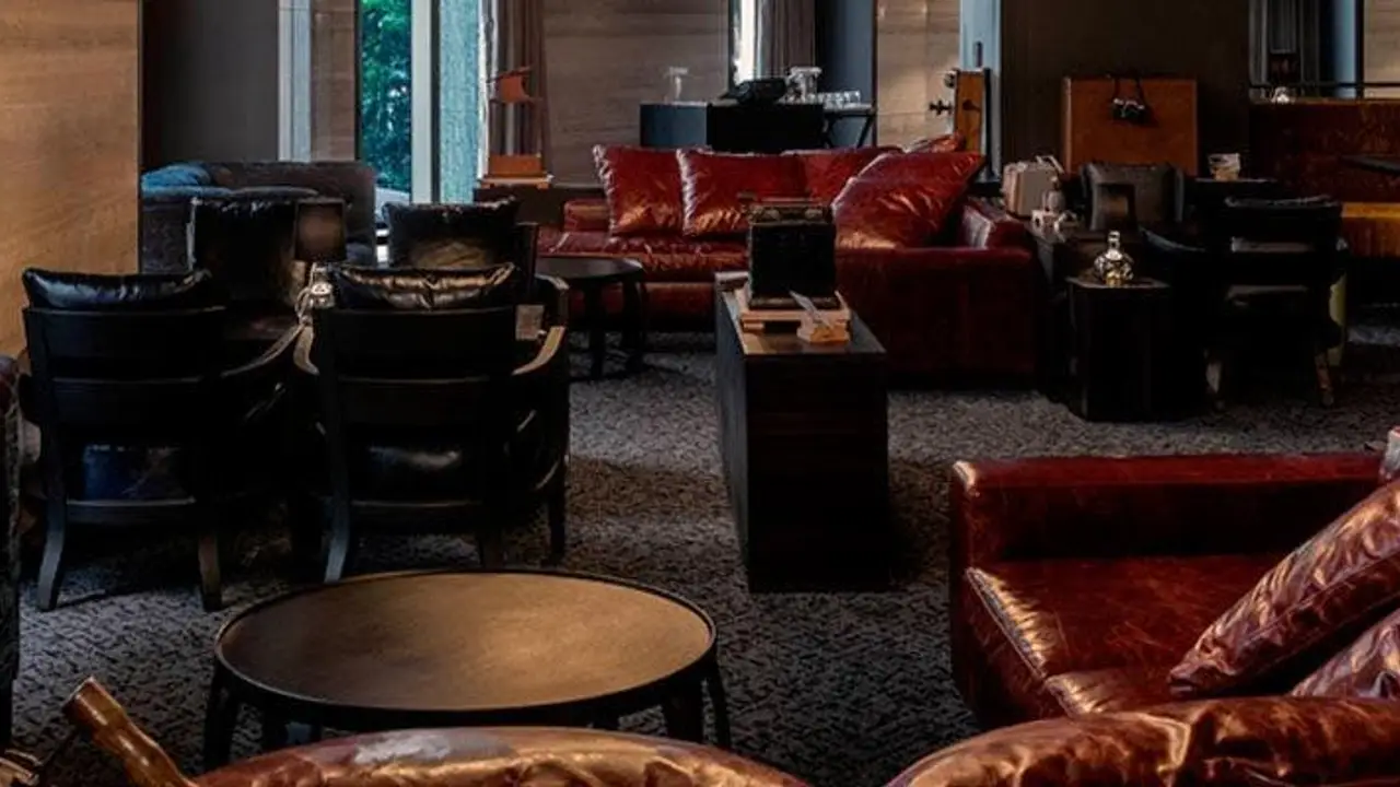 Madison Taipei 慕軒飯店 URBAN331 威士忌酒吧, Taipei City, 