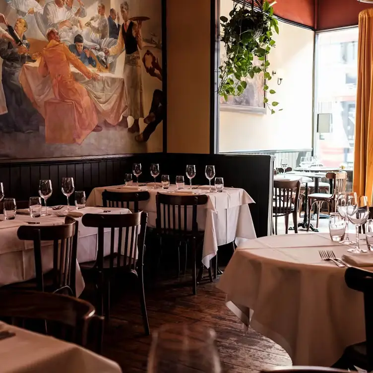 The Front Room - Bistro Aix, London, 