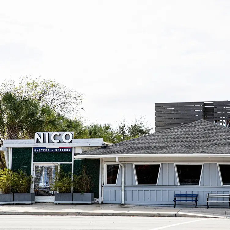 NICO Oysters Seafood Bar Mount Pleasant, SC – OpenTable
