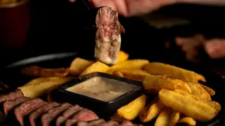 A photo of Boeuf restaurant