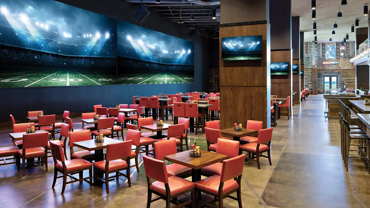 Mountain Pass Sports Bar - Gaylord Rockies, Aurora, CO