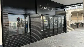 Una foto del restaurante Smoke & Co
