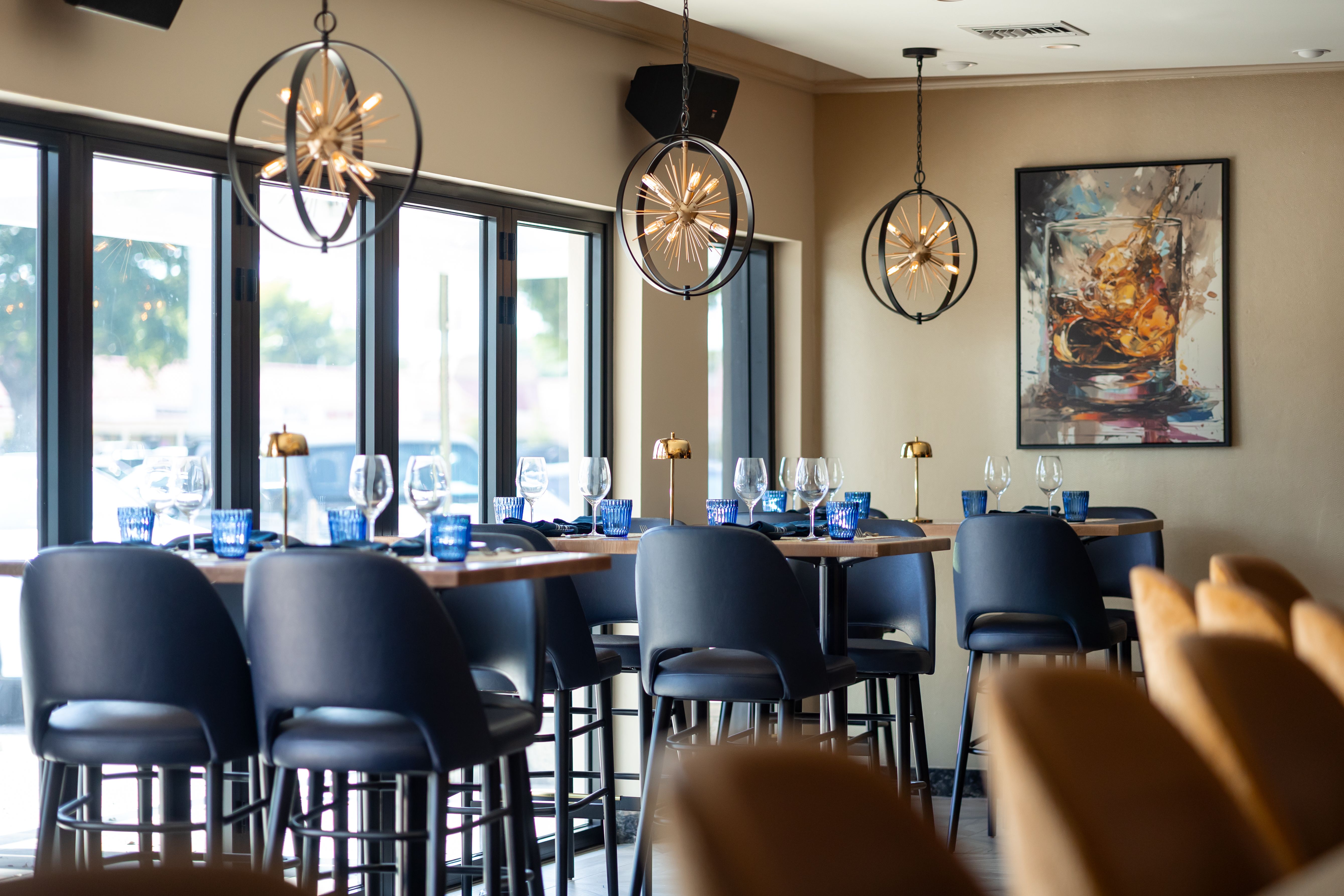 Eddie & Vinny’s Coastal Italian interior