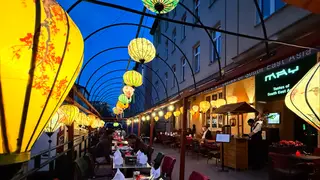 Una foto del restaurante May Restaurant