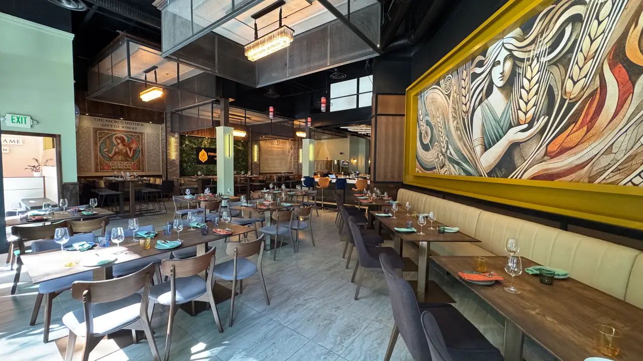 Main Dining Area - Field-n-Flame Midtown, Sacramento, CA