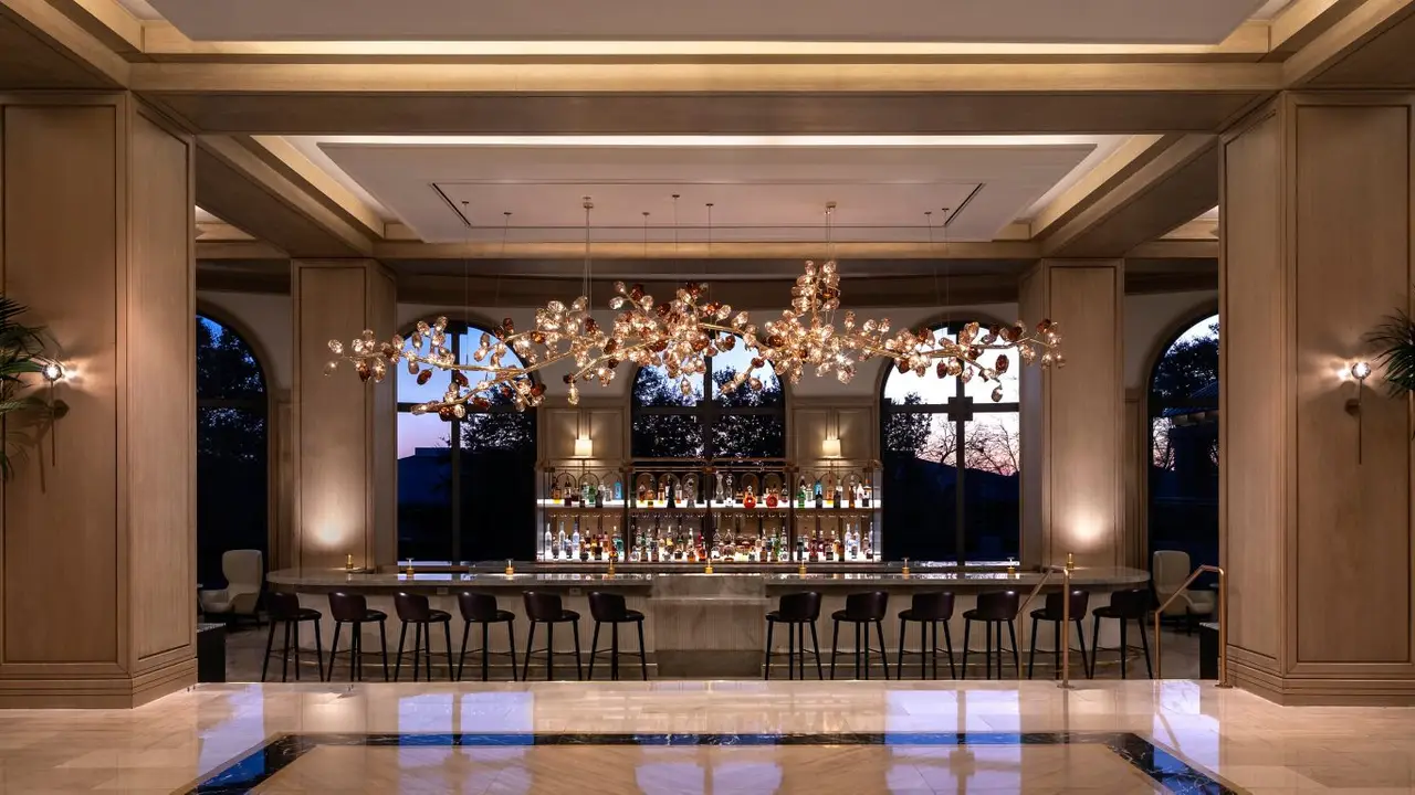 Juniper Lounge @ The Ritz Carlton Dallas, Las Colinas, Irving, TX