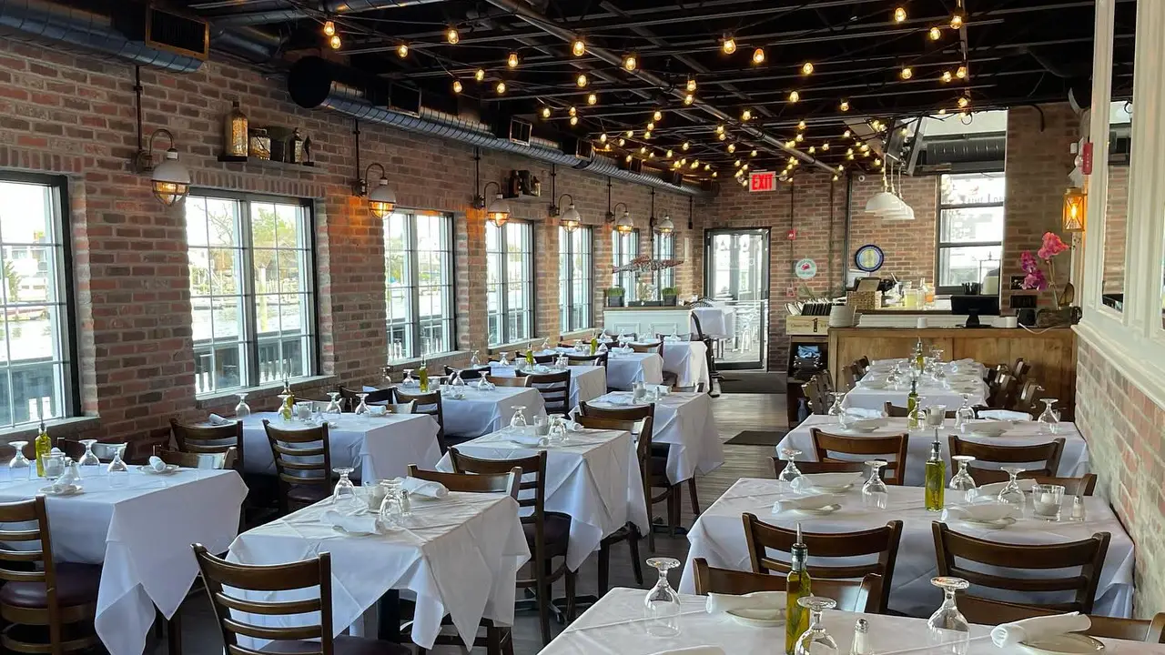 Catcher's Fish House Grille, Freeport, NY