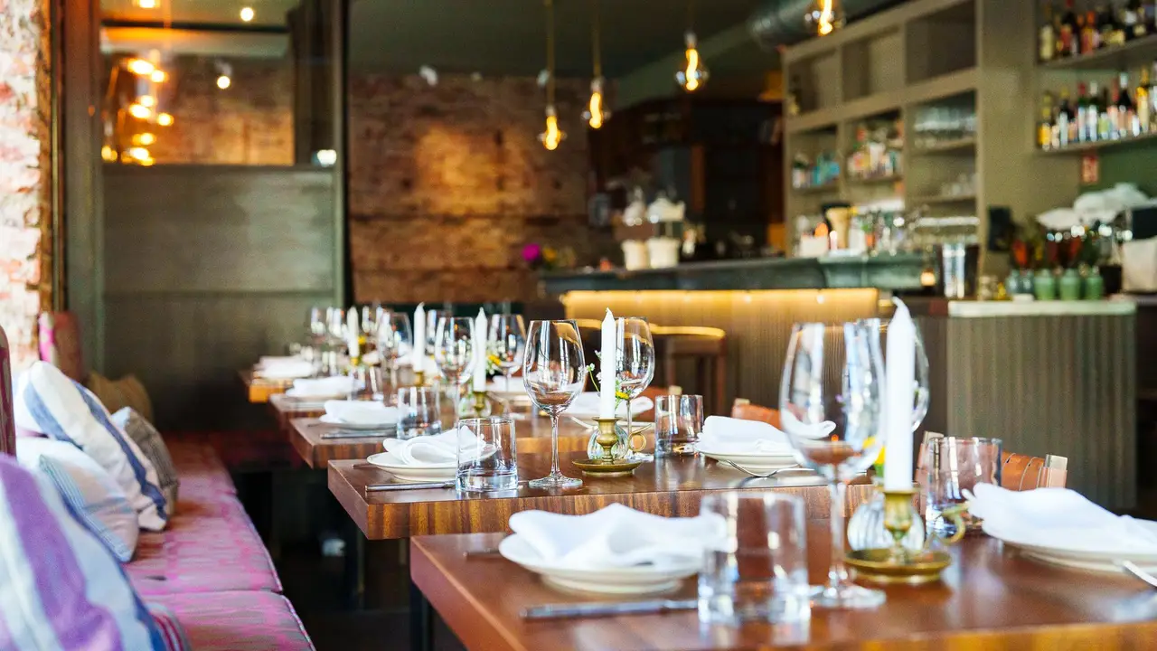 Mediterrane Tapas und Wein im stilvollen Ambiente - Orta, München, BY