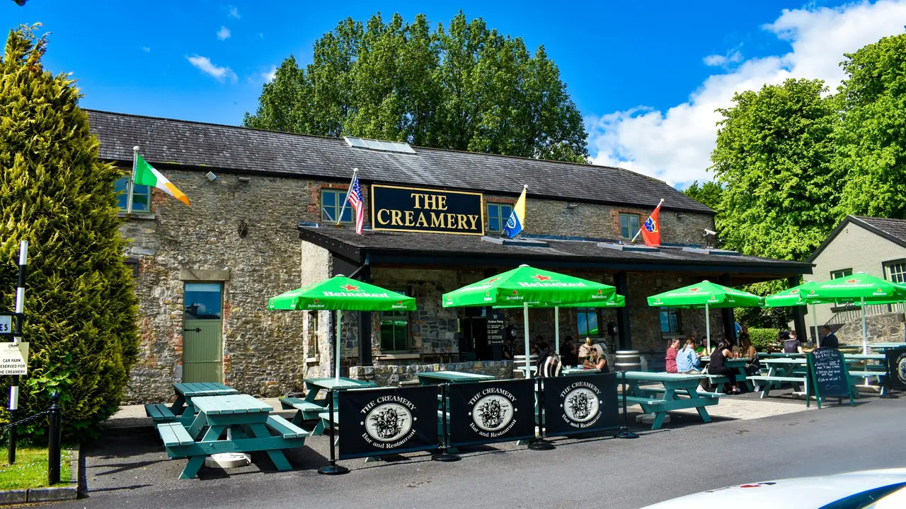 Bar &amp; Restaurant in the heart of Bunratty - The Creamery Bar & Restaurant, Bunratty, County Clare