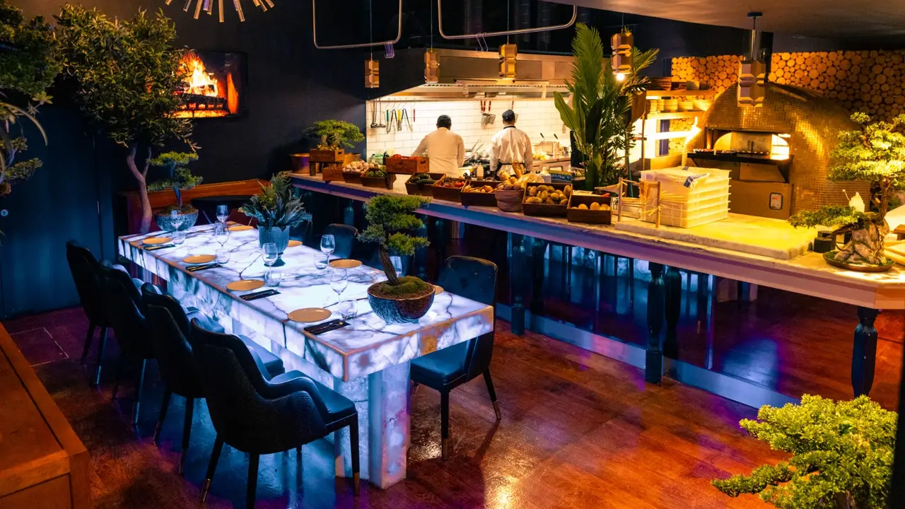 Onyx, Uxbridge, Greater London