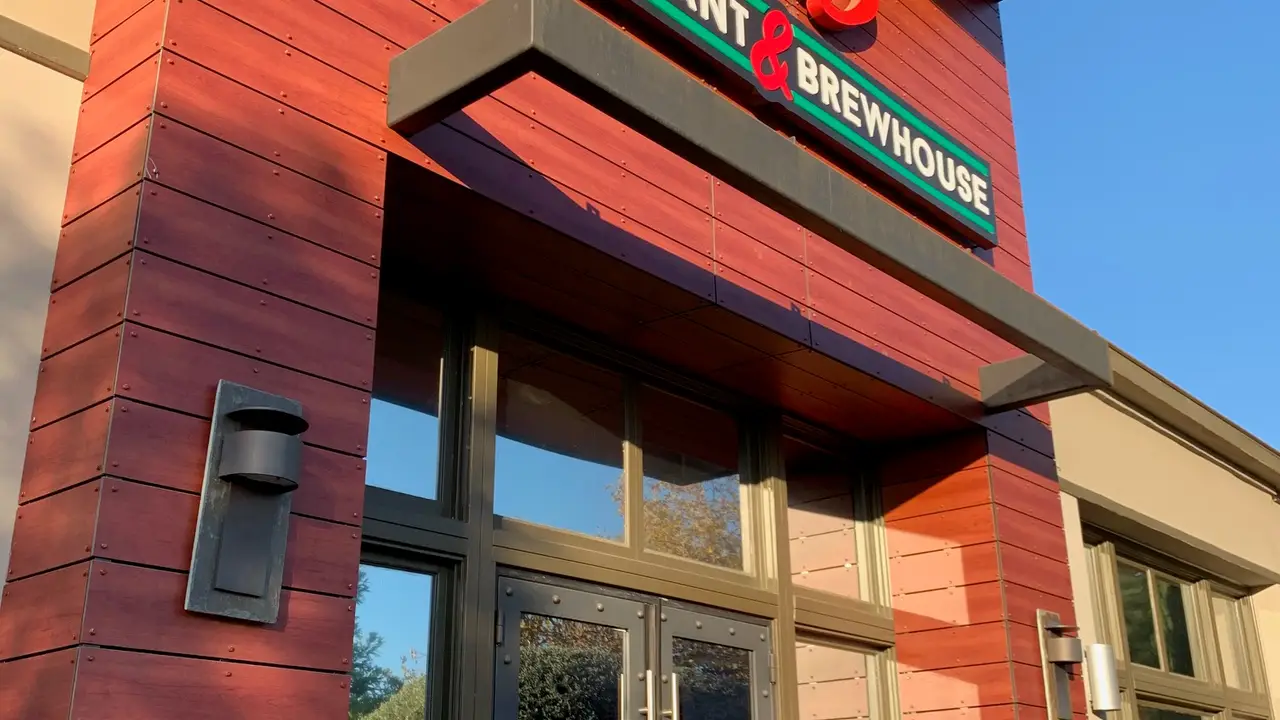 Pete's | Restaurant & Brewhouse, Roseville, CA