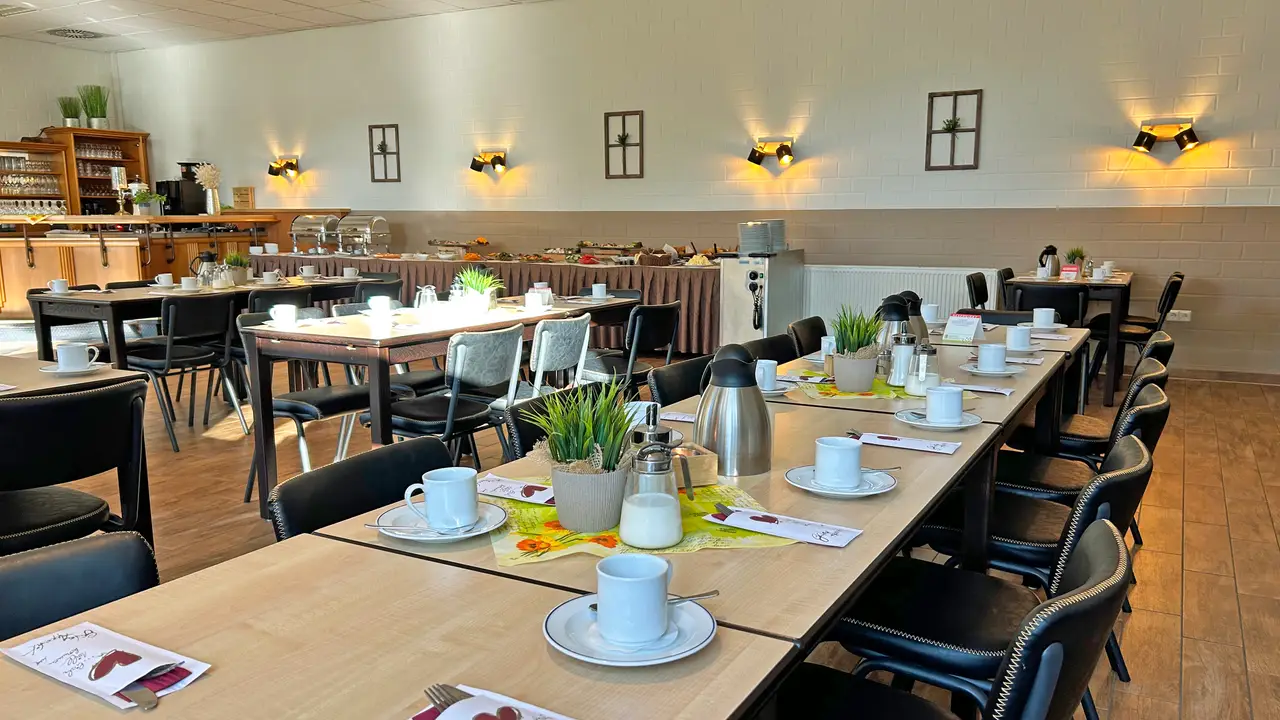 Bauernscheune - Frischehof Döpke – Frühstücks-/Spargelbuffet, Garrel, NI
