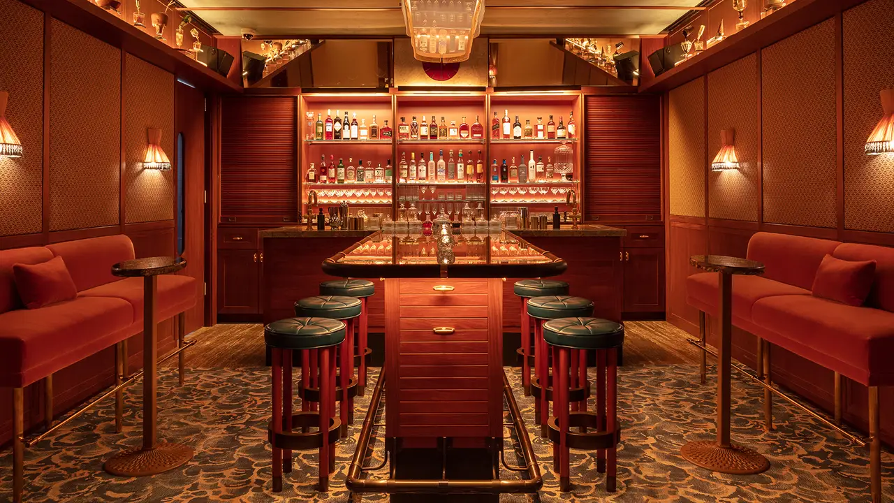 Monterrey Bar, Miami Beach, FL