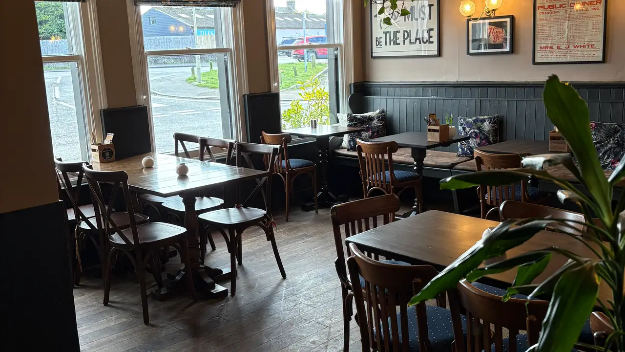 The Railway Pub and Kitchen, Hampshire, England