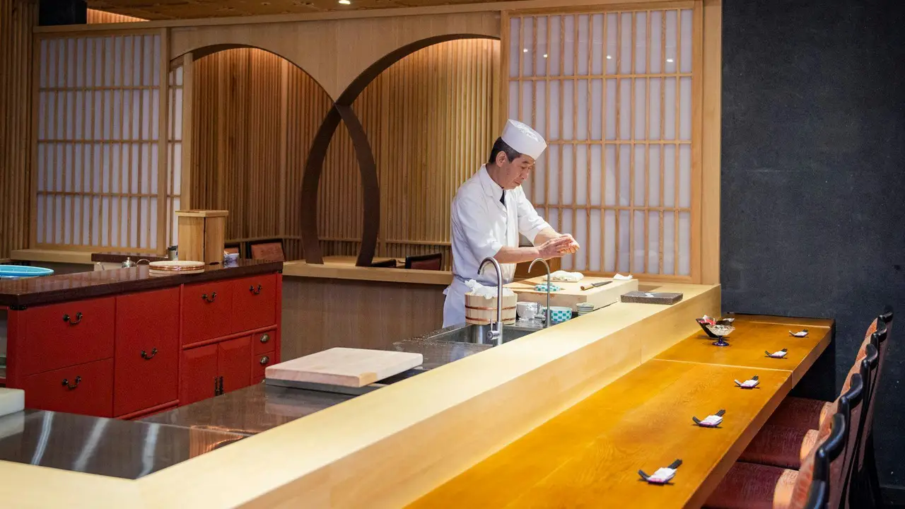 日本料理弁慶 漢來店, Kaohsiung City, KHH