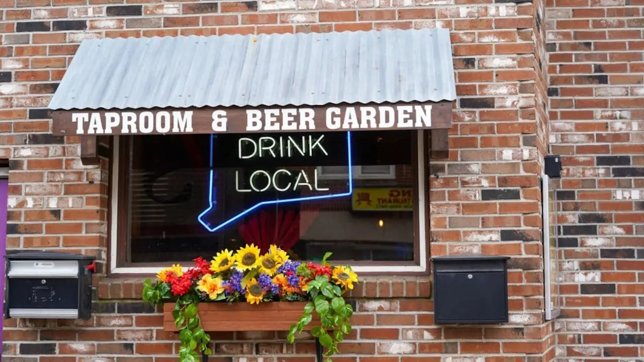 Hop Häus Craft Eatery - Southington, Southington, CT
