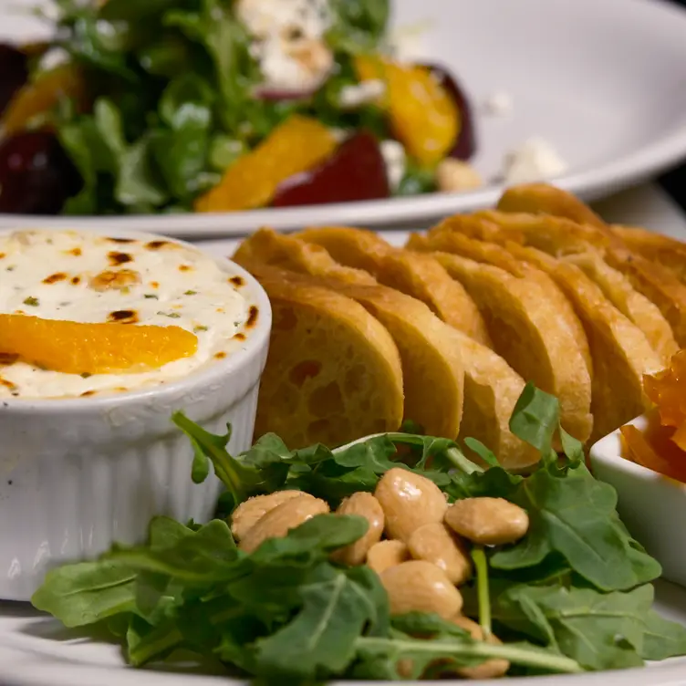 Hearsay Restaurant Lounge and Garden, Ashland, OR