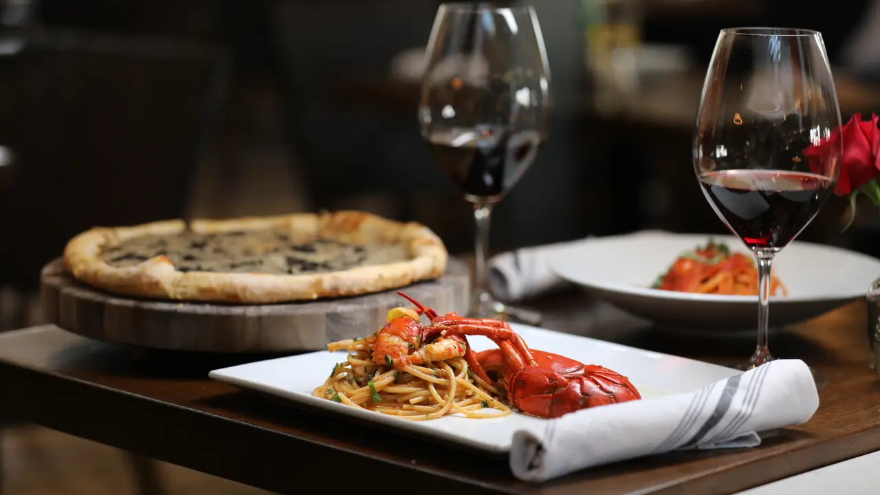 Pasta Lobster & Black Truffle Pizza - OLLO, Malibu, CA