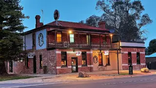 Una foto del restaurante The White Hart Hotel Longwood