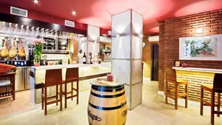 Una foto del restaurante El Retiro Taberna