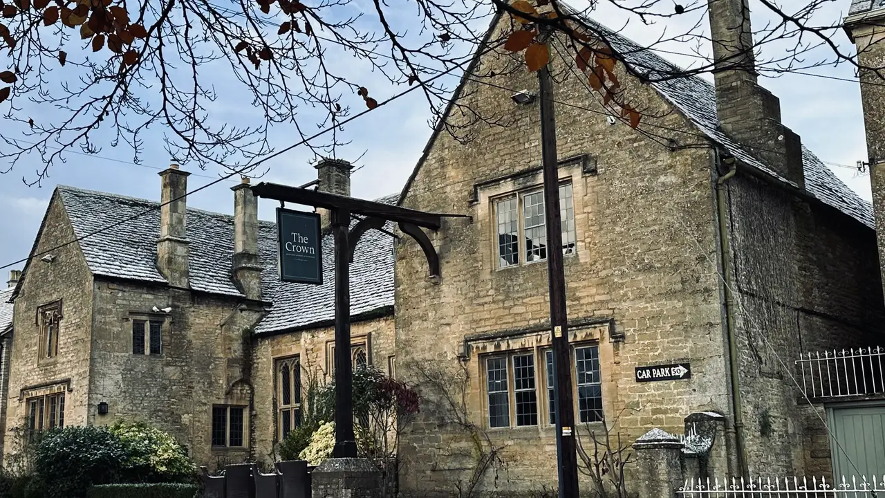 Screenshot -- At - The Crown Shipton, Chipping Norton, Oxfordshire