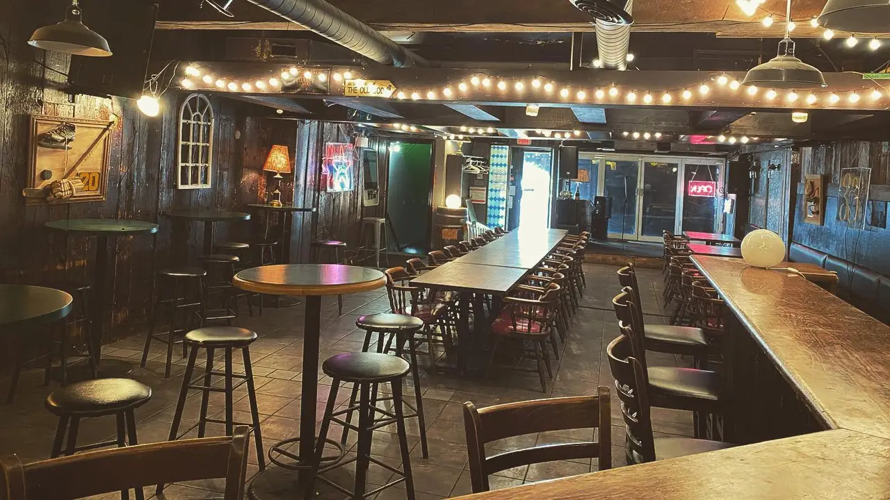 Bellows BBQ / The Old Sod, Toronto, ON