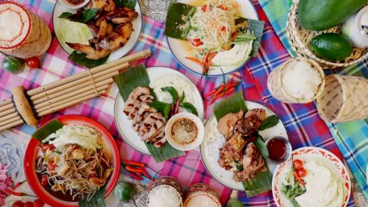 Tuk Tuk Thai Isan Street Food, Chicago, IL
