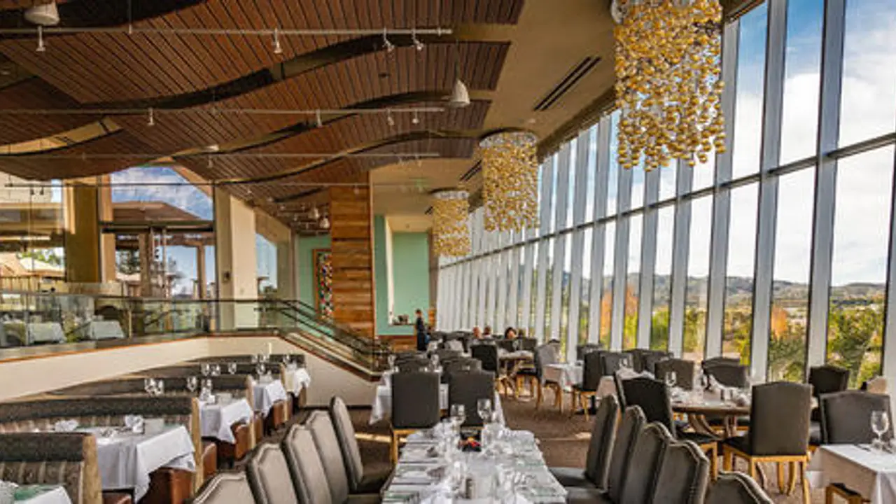 Vintana Wine & Dine, Escondido, CA