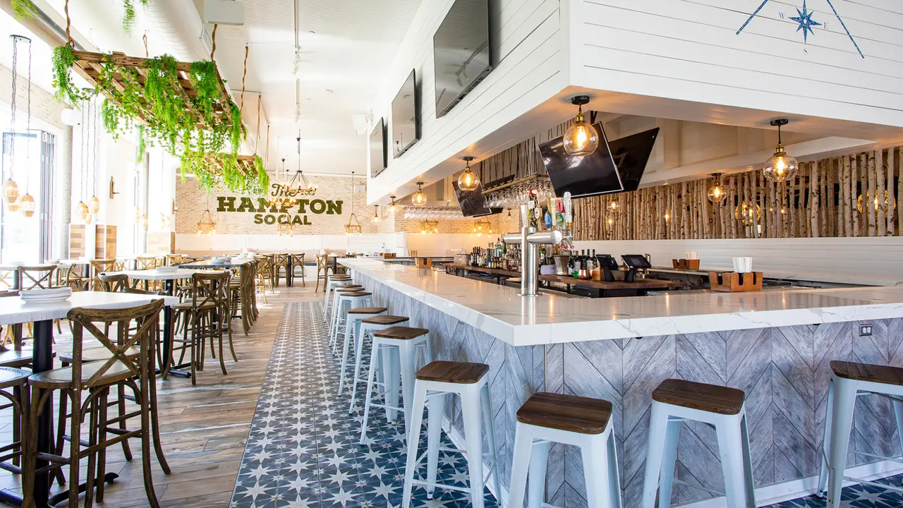 The Hampton Social - Burr Ridge, Burr Ridge, IL