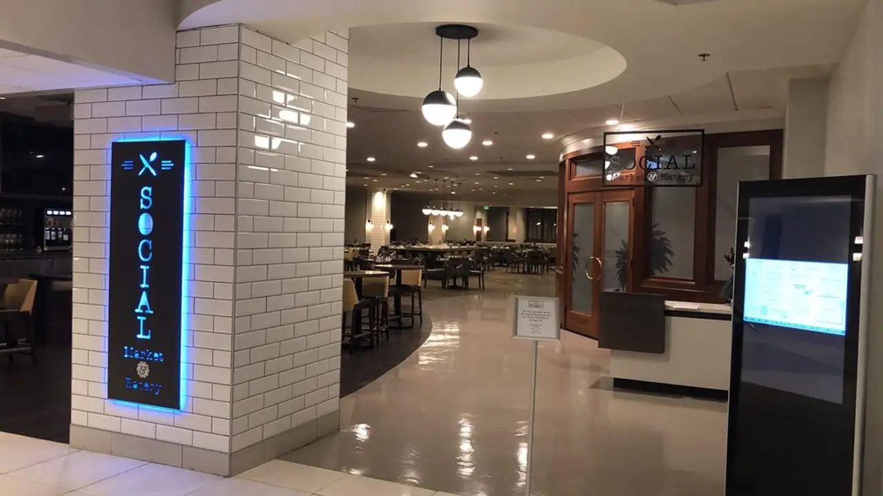 Social Market & Eatery, Los Angeles, CA