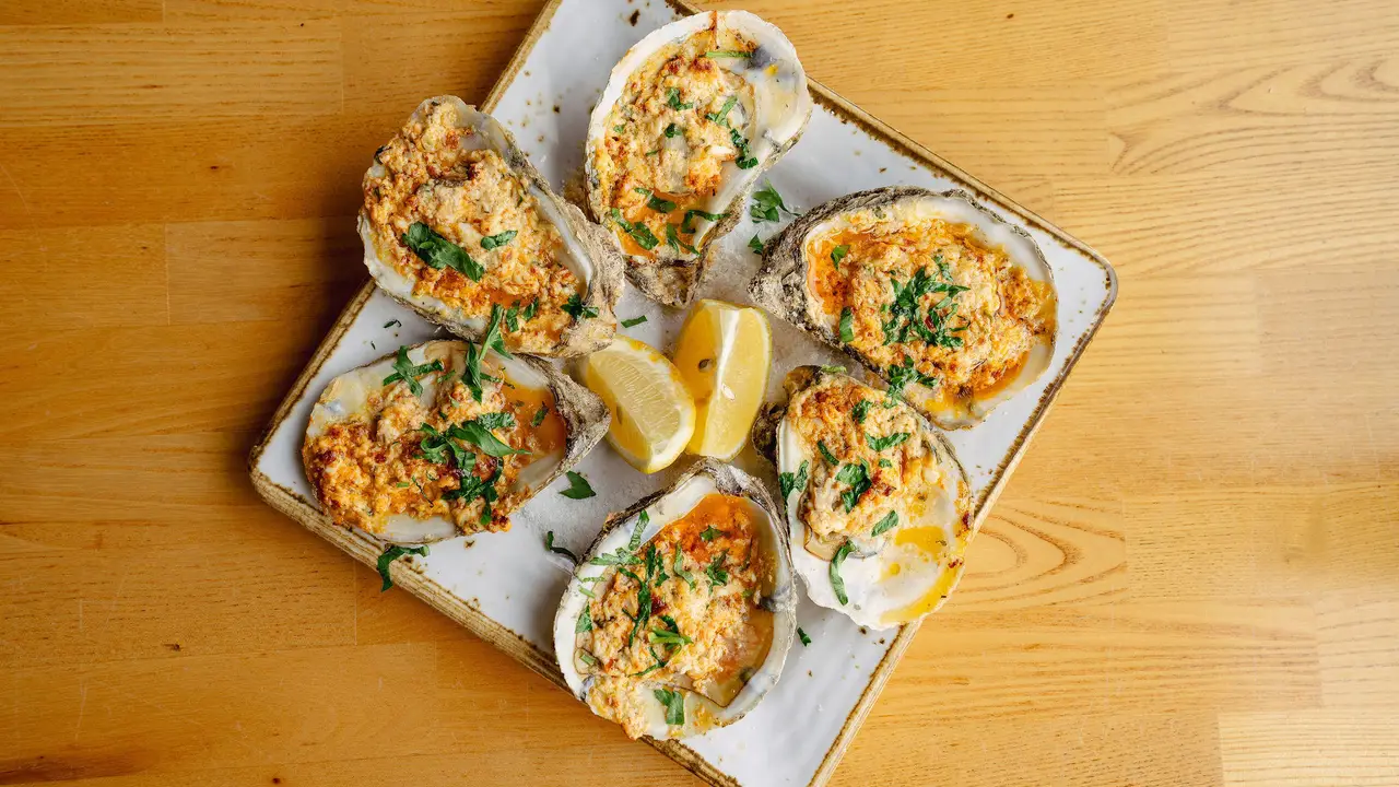 Vola's Dockside Grill, Alexandria, VA