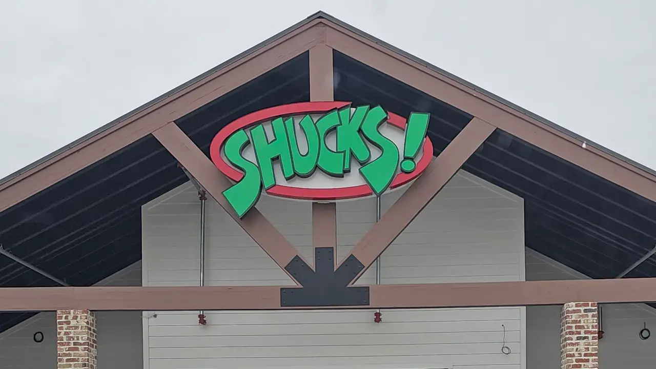 Fresh shucked and sea-salty.  - SHUCKS!, Lake Charles, LA