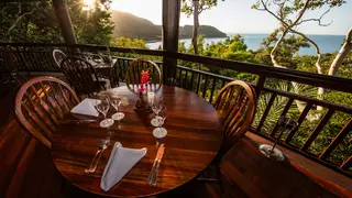 Una foto del restaurante Ospreys Restaurant - Thala Beach