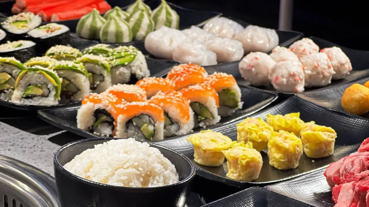 MAAX Asian BBQ & Hot Pots, Arlington Heights, IL