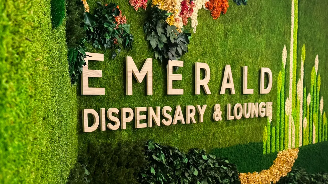 Emerald Lounge, Island Lake, IL