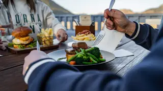 Una foto del restaurante The Crafty Moa Restaurant & Bar