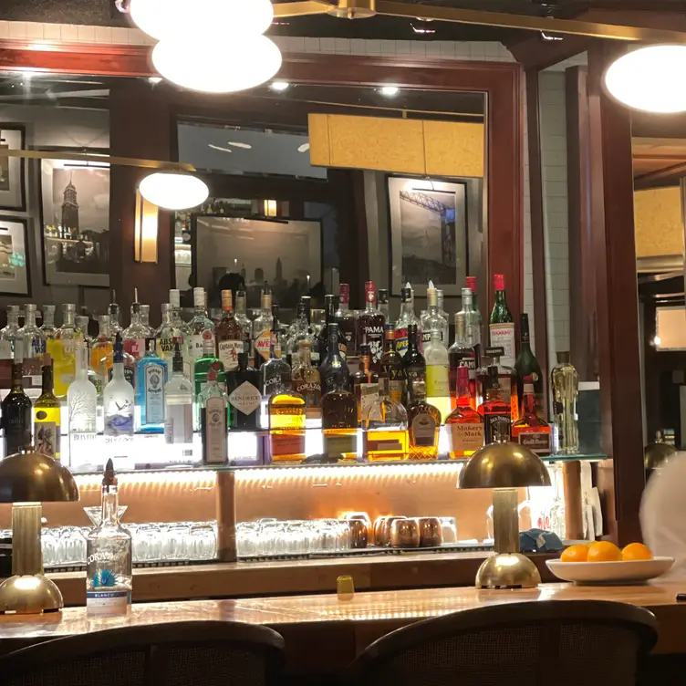 Cedar Creek Grille, Beachwood, OH