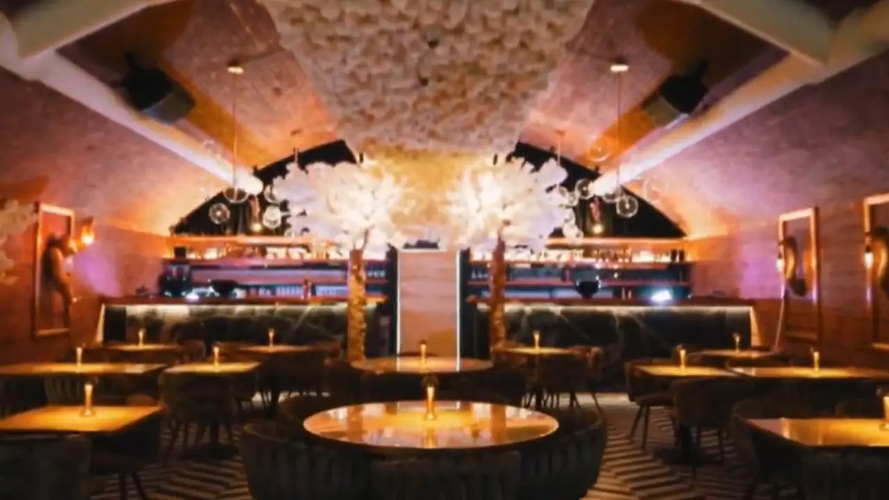 Le Mont Liban, Berlin, BE