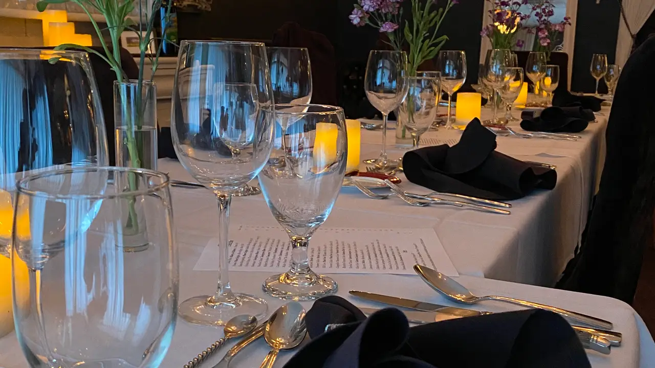 Six Tables-Boca Raton, Boca Raton, FL